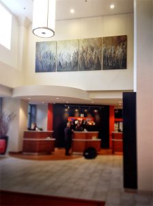 Lobby in Courtyard Marriott in Grand Rapids